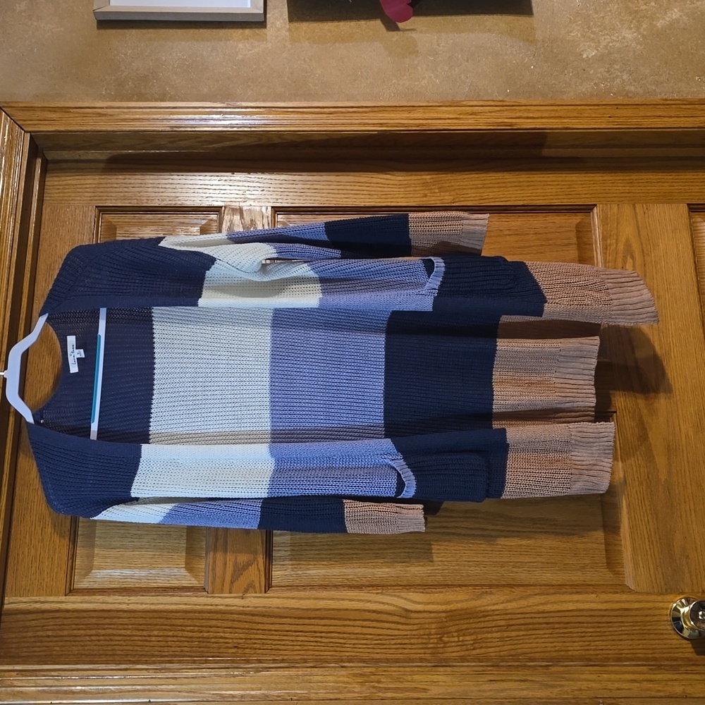 Love Tree ladies size medium cardigan sweater navy, white and dark tan